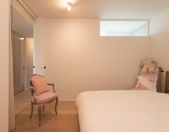 Ruim 3-slaapkamer luxeappartement te koop in De Panne