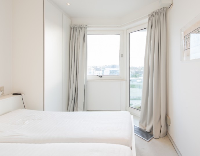 Exklusive 2-Zimmer-Wohnung mit Panoramablick aufs Meer