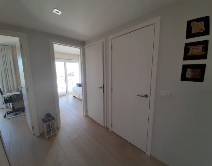 Recent 2-slaapkamer appartement te huur op jaarbasis