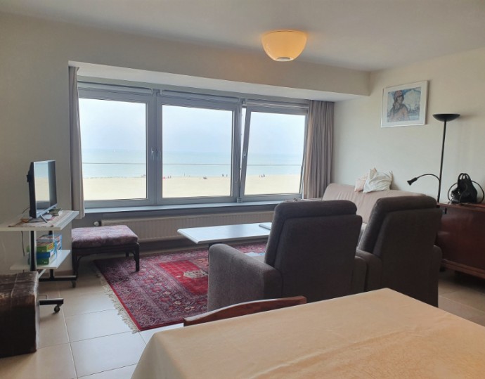 2-Zimmer-Wohnung an der Strandpromenade in Oostduinkerke zu verkaufen