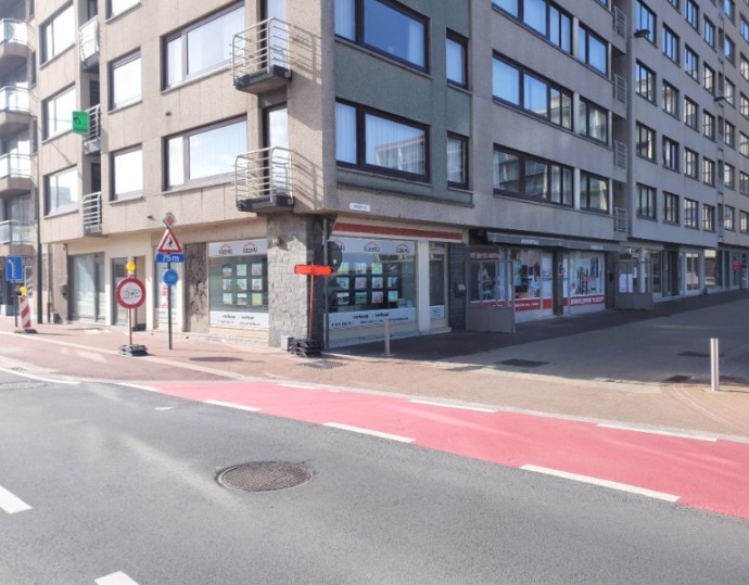 Propriété commerciale située au centre d'Oostduinkerke à vendre