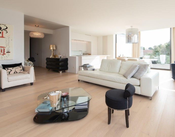 Ruim 3-slaapkamer luxeappartement te koop in De Panne